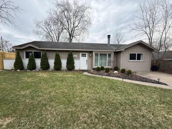 1948 Henbert Rd, West Bloomfield, MI 48324