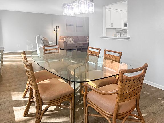 5th image of 546 Augusta Dr Unit 11704
