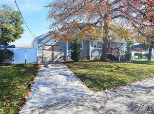 3223 Fulton Ave, Oceanside, NY 11572