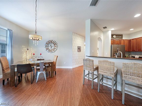 3rd image of 240 W End Dr Unit 223