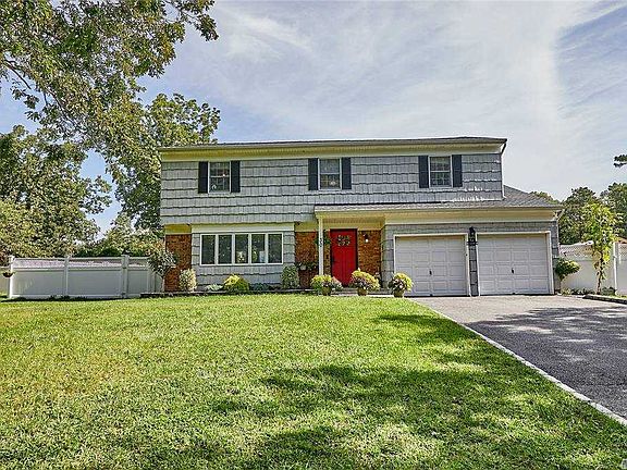 3rd image of 30 Galahad Ln