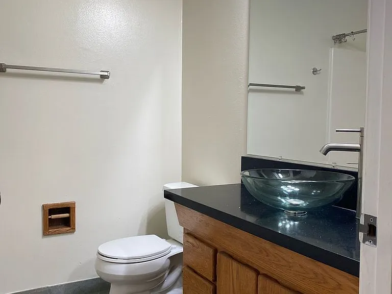 3423 Catalina Ave — Photo 8