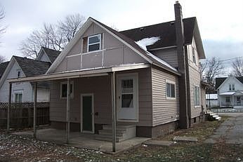 2nd image of 415 E Mason St