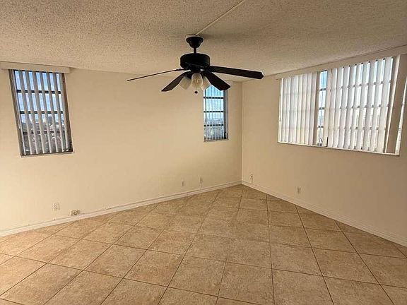 2nd image of 1811 Jefferson Street #810