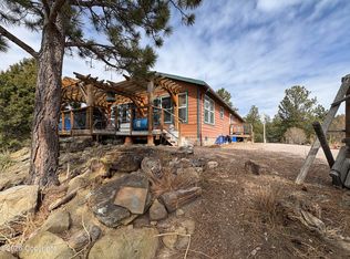 142 Bridle Bit Rd, Newcastle, WY 82701