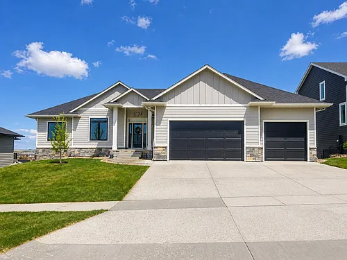 1624 W Legacy Dr Photo 1
