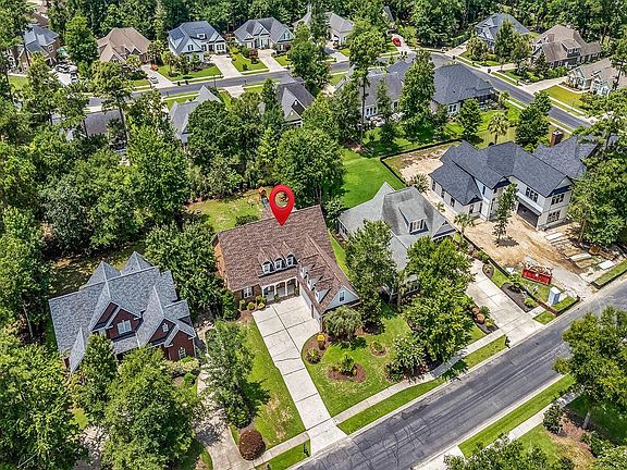 3rd image of 261 Chamberlin Rd.