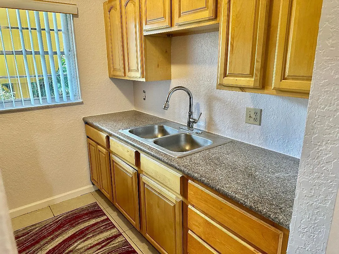 1 bed, 1.0 bath, 576 sqft, $1,650 — Photo 4