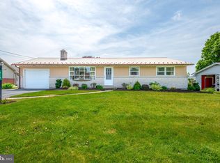 210 W Grant Ave, Myerstown, PA 17067
