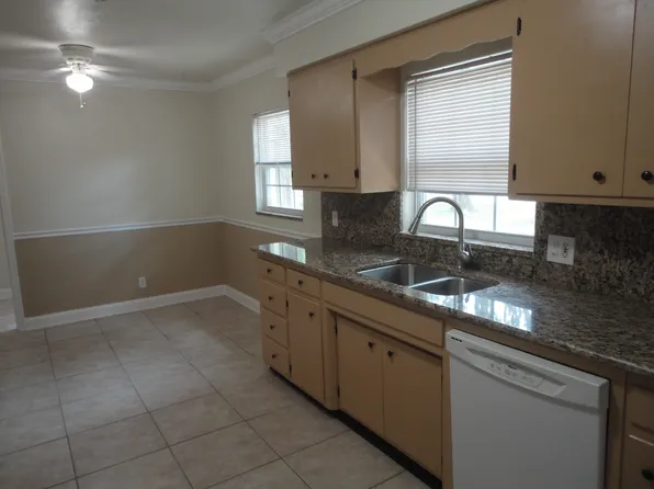 320 Bahamas Ave, Temple Terrace, FL 33617