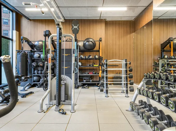 99 Fleet Place image 32 of 38