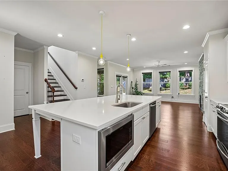 875 Beryl St SW — Photo 10