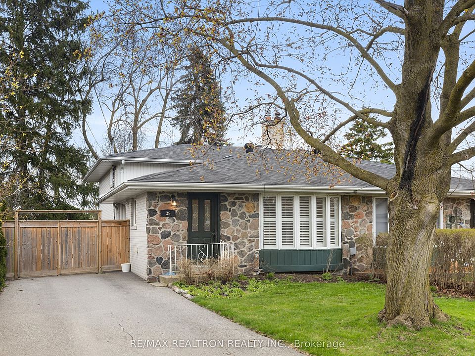 1st image of 39 Jasper Dr