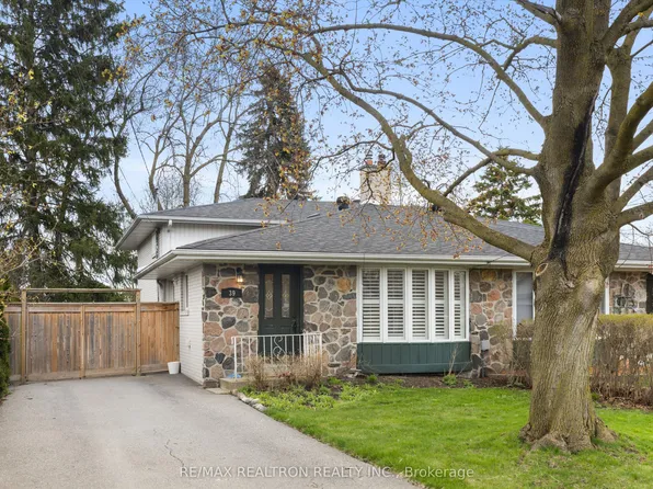 39 Jasper Dr, Aurora, ON L4G 3B6