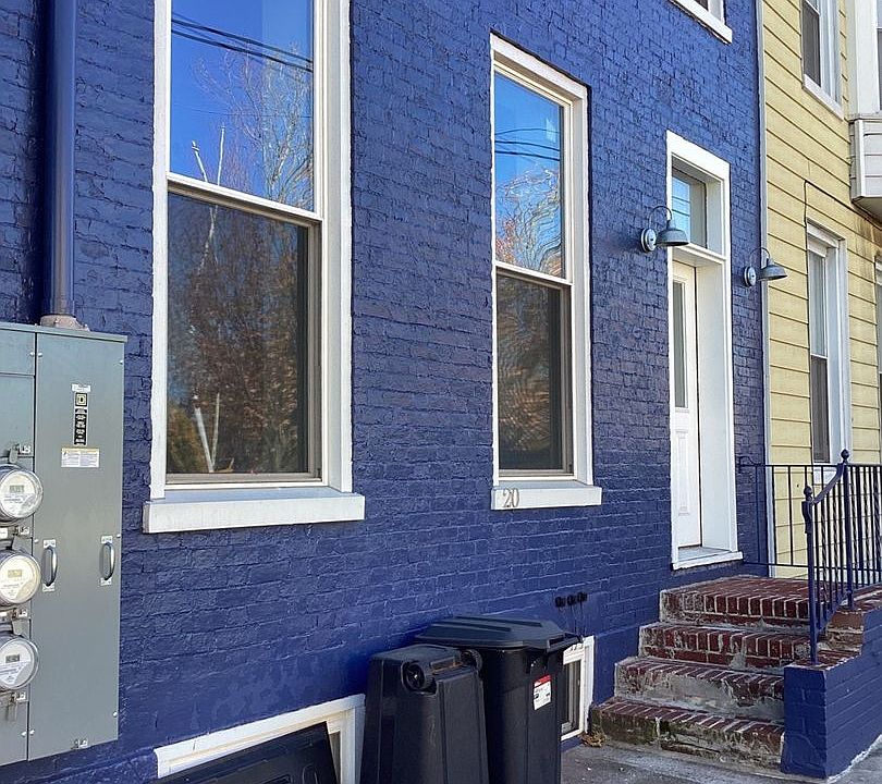 1st image of 20 W Queen St #A