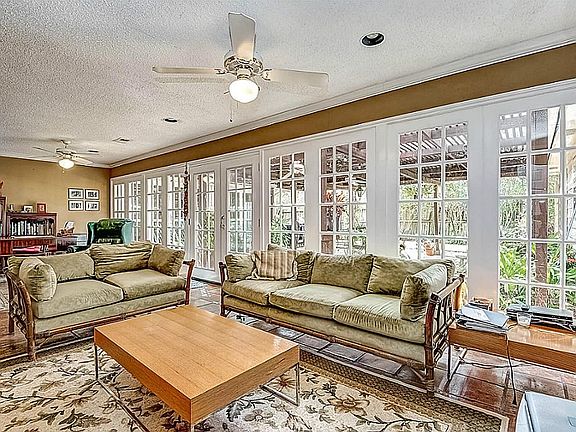 3rd image of 1534 Wood Lodge Dr