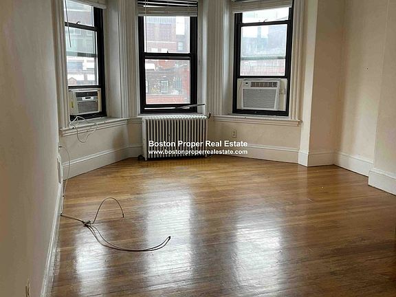 289 Newbury #9 Boston - Back Bay Unit Photo 1