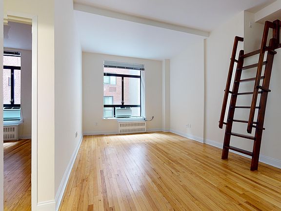 4th image of 1 Astor Pl APT 3L