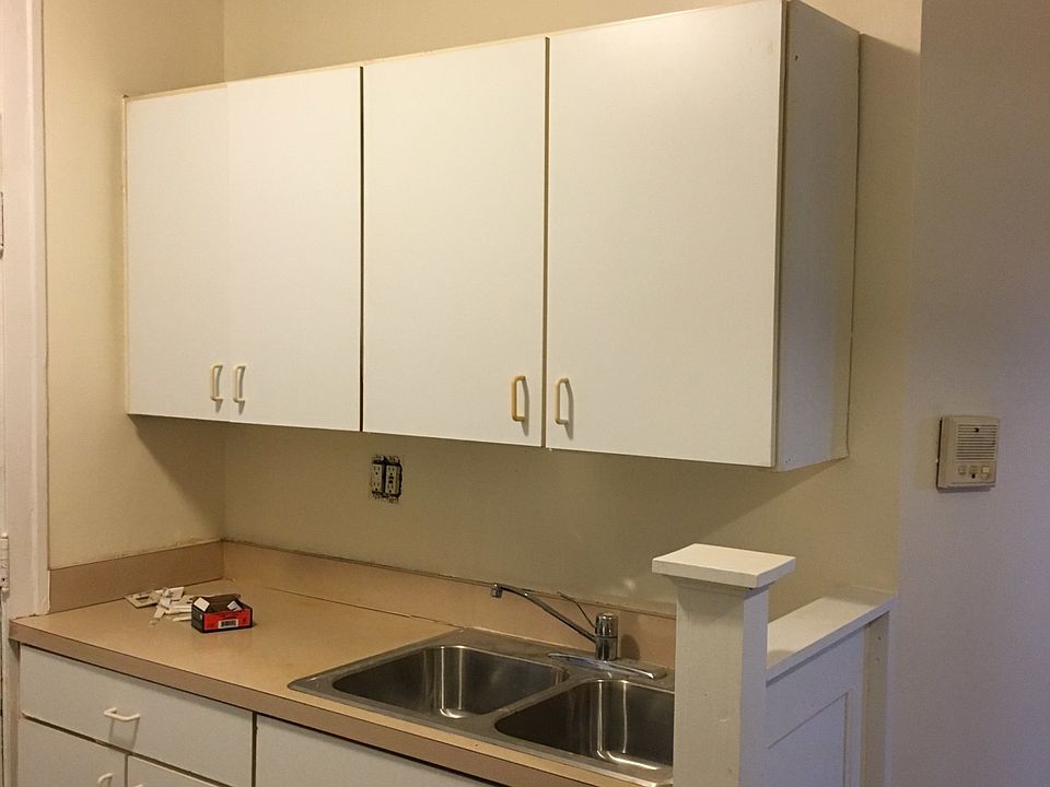 1st image of 1565 W Birchwood Ave APT 1