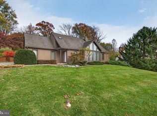 1049 Signal Hill Ln, Lancaster, PA 17601