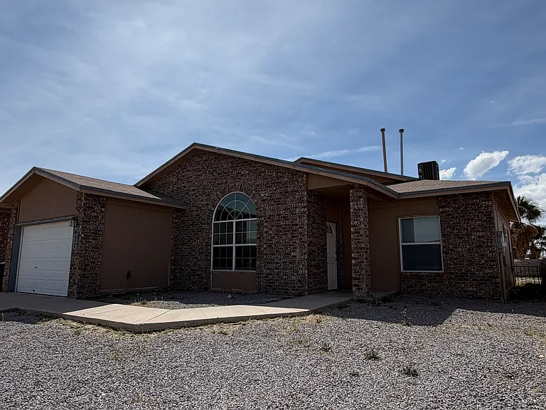637 Villa Victoria Pl — Photo 4