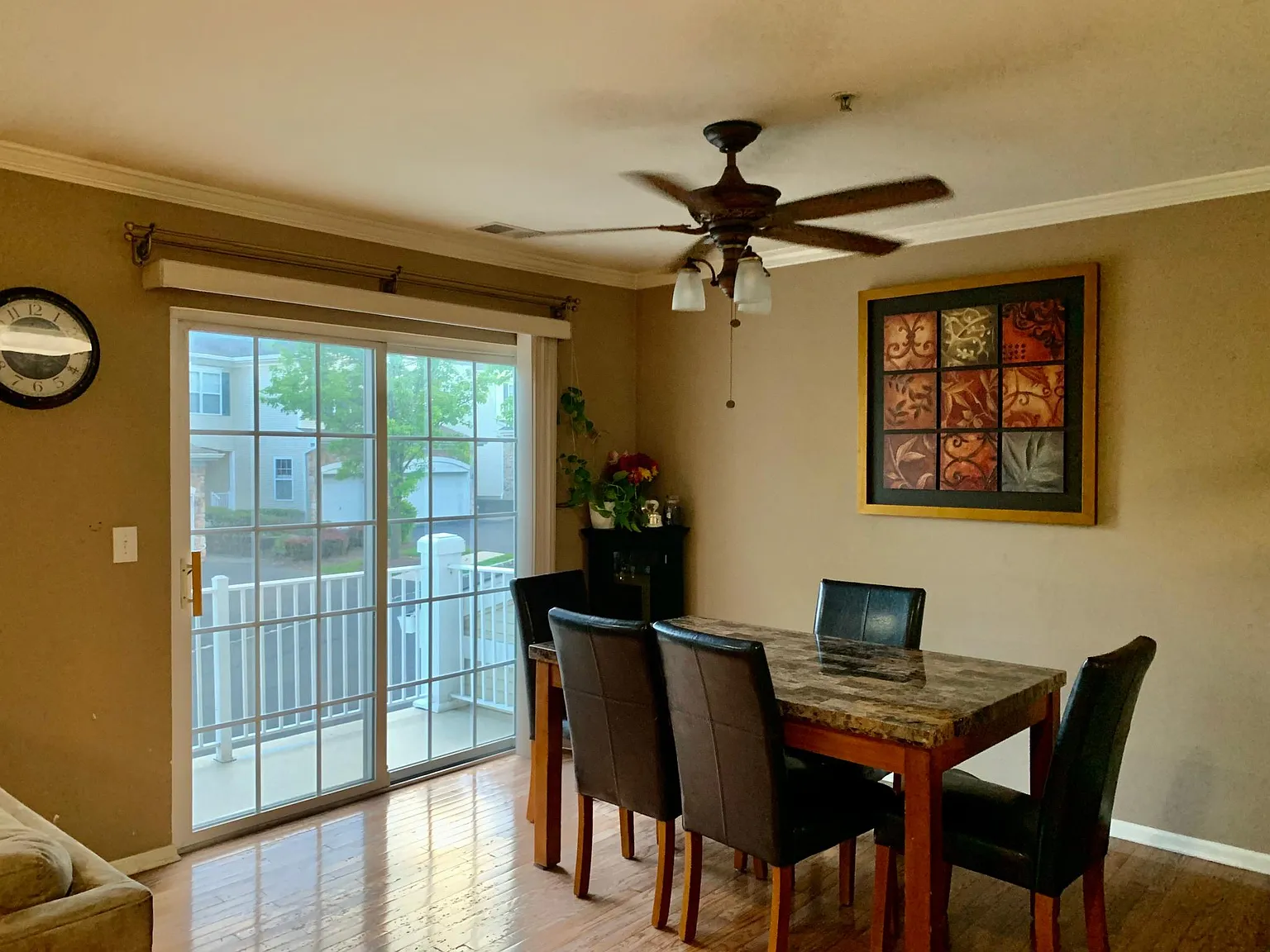 108 Wallace Ct — Photo 3