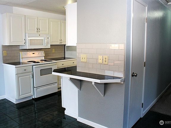 4th image of 11815 SE 319th Pl