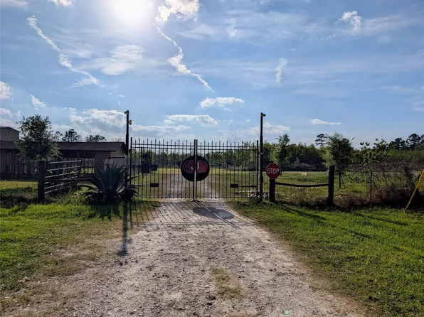 1639 Country Oaks Dr, Crosby, TX 77532