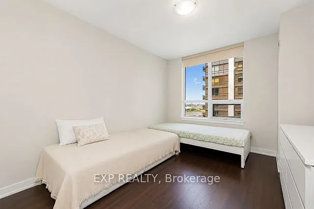 1060 Sheppard Ave W #1005 — Photo 15