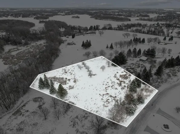 2XX Stonebrooke Curv, Shakopee, MN 55379