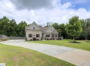 251 Ivy Woods Ct, Fountain Inn, SC 29644