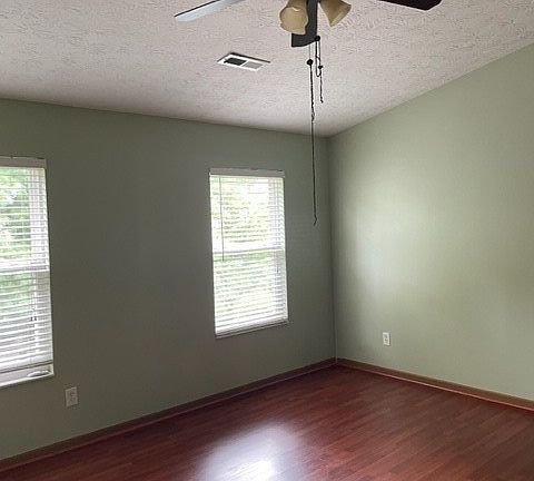 5th image of 129 Arbor Glen Ct
