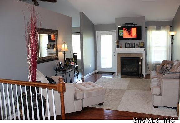 3rd image of 4619 Wisteria Dr