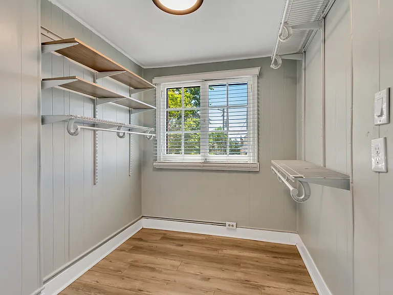 678 E 3rd Ave #1 — Photo 57