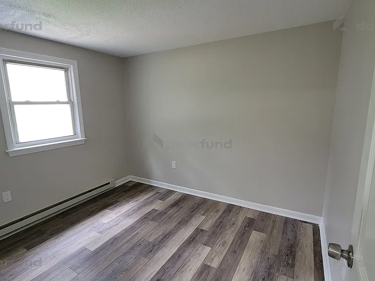 140 Columbus St — Photo 9