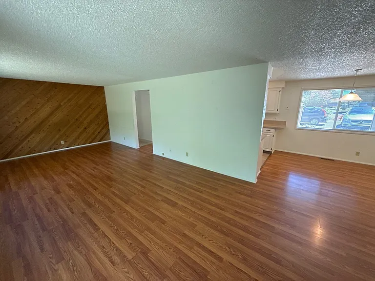 1809 Wallace Rd NW — Photo 5