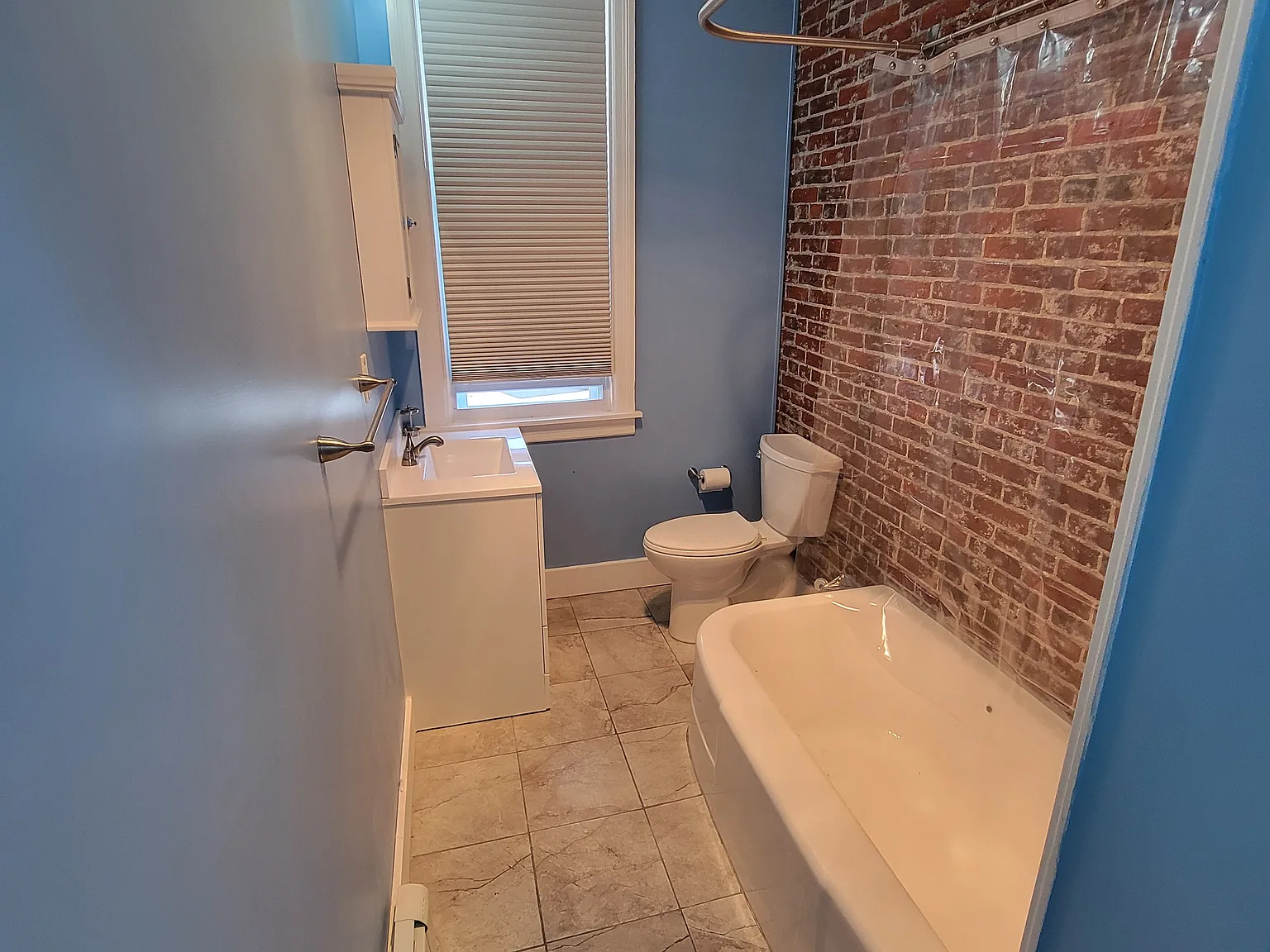 602 E High St — Photo 4
