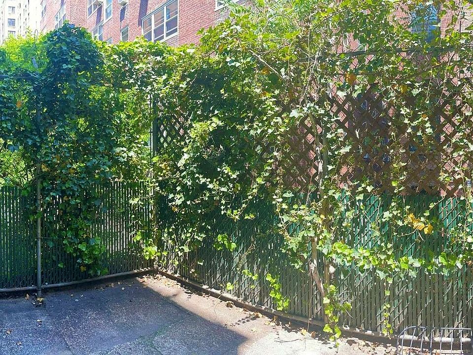 1st image of 313 W 75th St APT 1B
