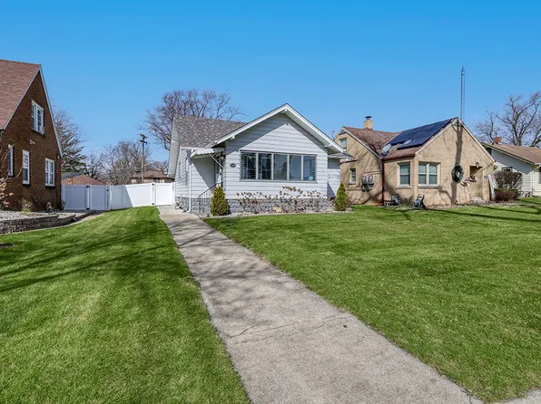 1179 S Elm Ave, Kankakee, IL 60901