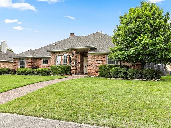 3rd image of 2705 Powderhorn Dr
