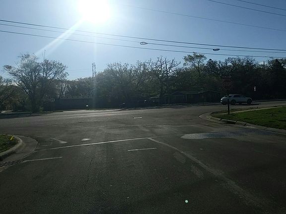 5th image of 823 90th Ave NW