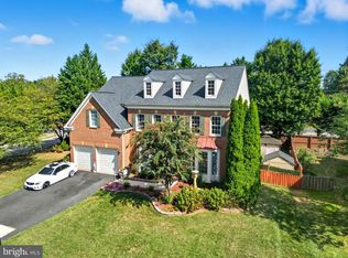 2725 Robaleed Way, Herndon, VA 20171