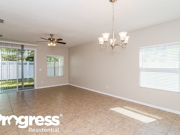 5th image of 489 Deercroft Ln