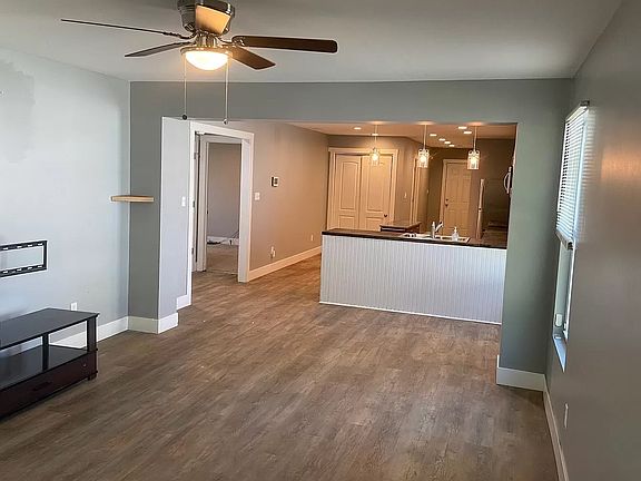 3rd image of 3948 N Butler Ave