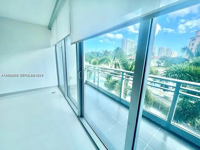 2950 NE 188th St #231 — Photo 7