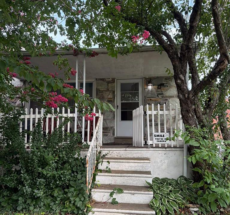 1st image of 8847 E Roosevelt Blvd