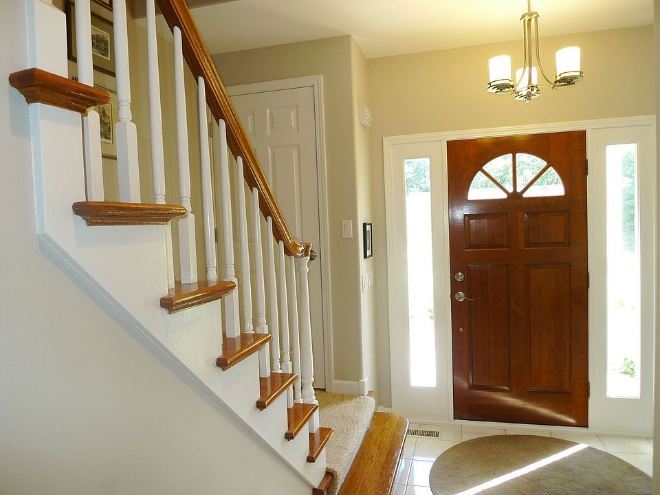 1st image of 6500 Redington Dr SE