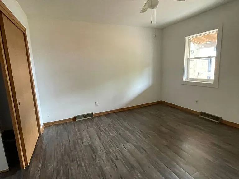 515 Mamie Eisenhower Ave — Photo 6