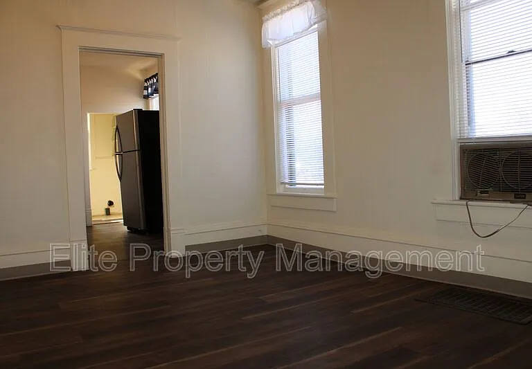 326 W Routt Ave — Photo 6