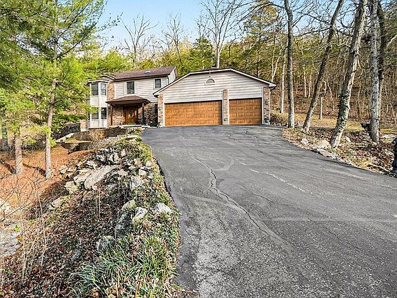 4th image of 36 Huntleigh Woods